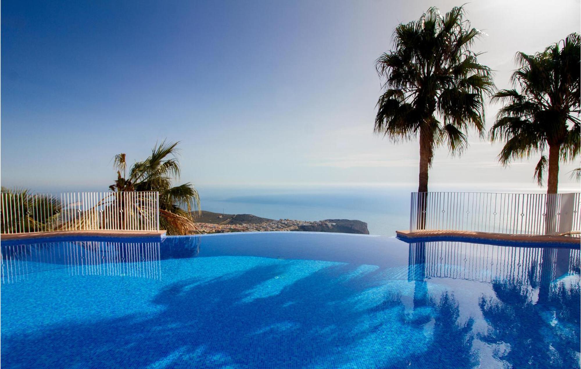 Nice Apartment In Cumbre Del Sol With Wifi Eksteriør billede